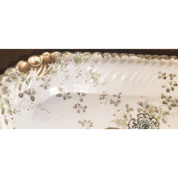 Antique Fine Bone China Serving Dish, w scalloped sides, real gold guilt flowers - Picture 3 of 12